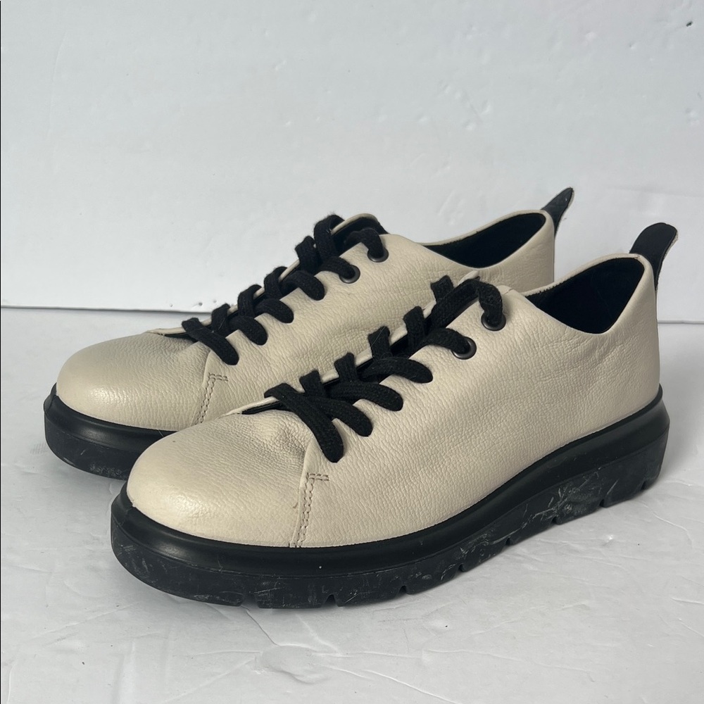 Ecco Nouvelle Lace Up Womens Size 37 US 6.5/7 Sneakers Shoes Limestone Leather 🍒